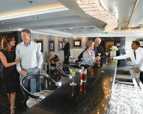 Oceania Riviera - Casino Bar 3.jpg