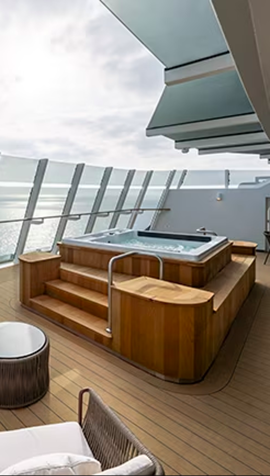 MSC Yacht Club Suite with Whirlpool as seen on MSC World America