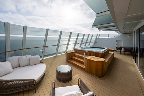 MSC Yacht Club Owner's Suite with Whirlpool Bath