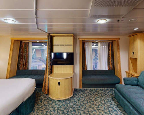 RCI Freedom of the Seas Spacious Promenade View Interior.jpeg