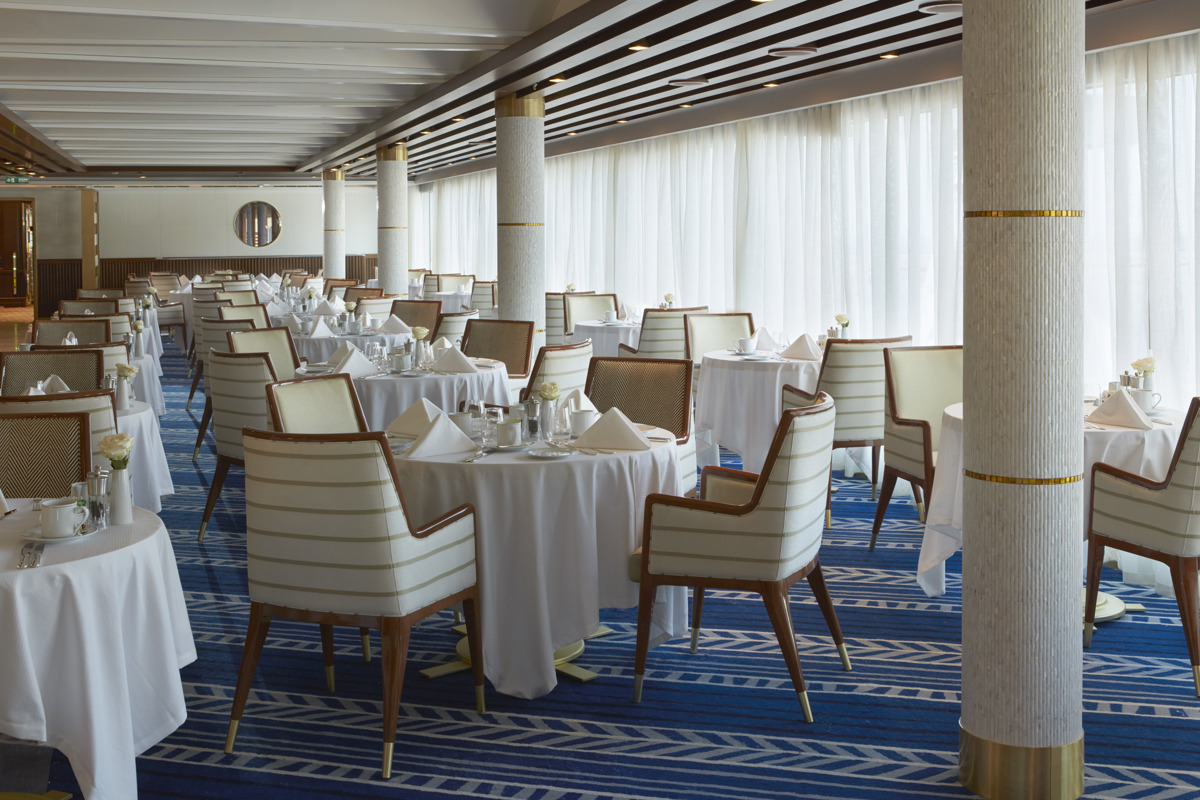 Regent Seven Seas EXPLORER La Veranda 1.jpg