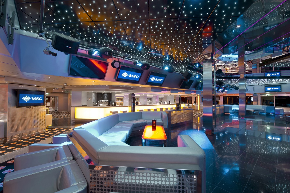 MSC Cruises MSC Orchestra Disco 6.jpg