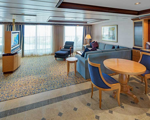 RCI Serenade of the Seas Owner's Suite.png