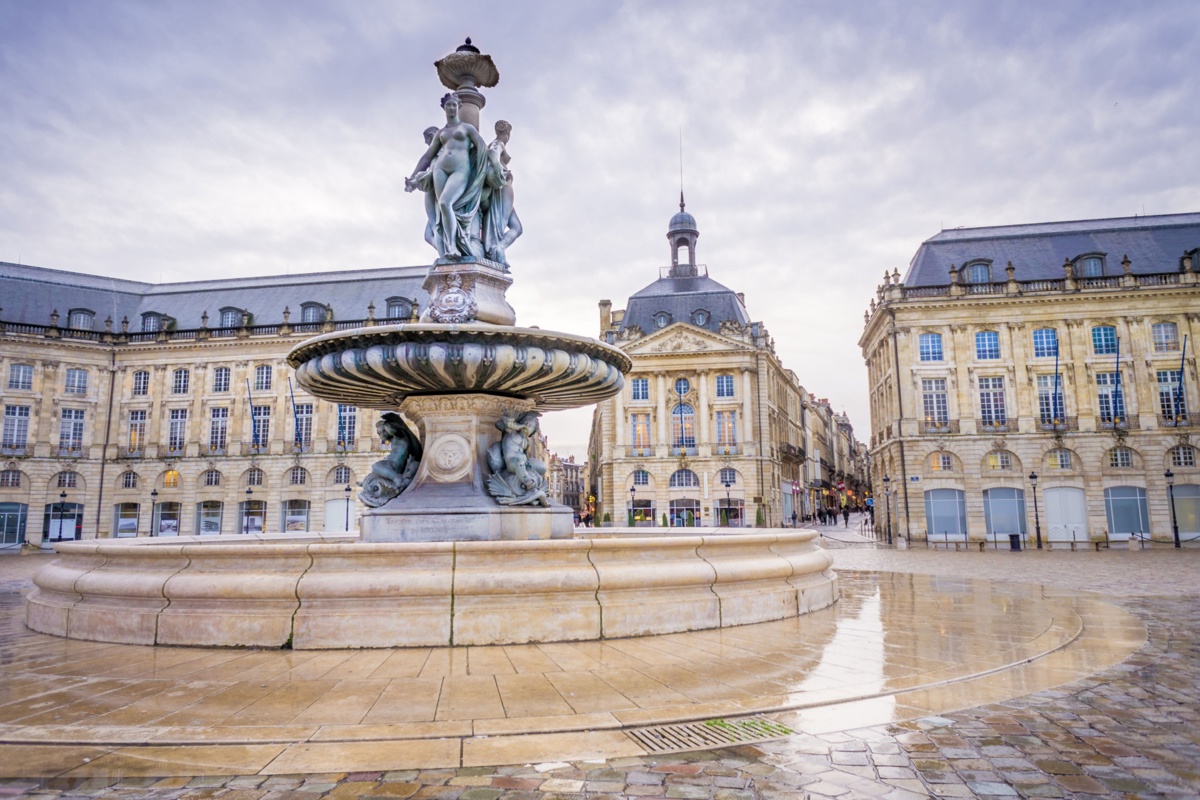 Shutterstock 384939334 Bordeaux France