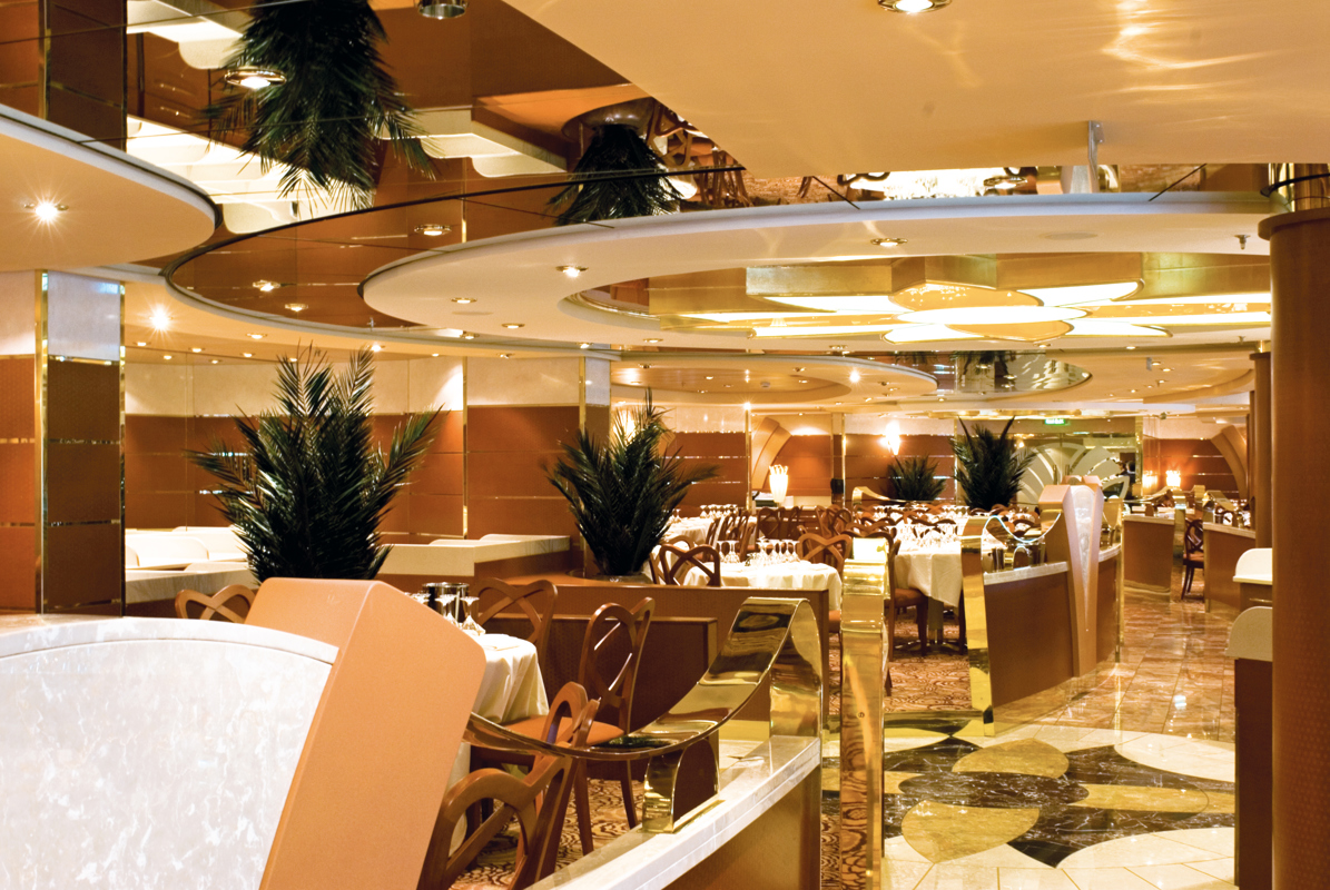 MSC Musica Class main restaurant 1.jpg