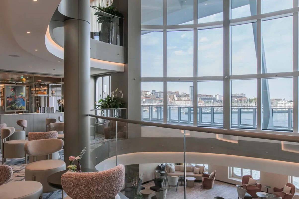 Silversea, Silver Nova Atrium 2.png