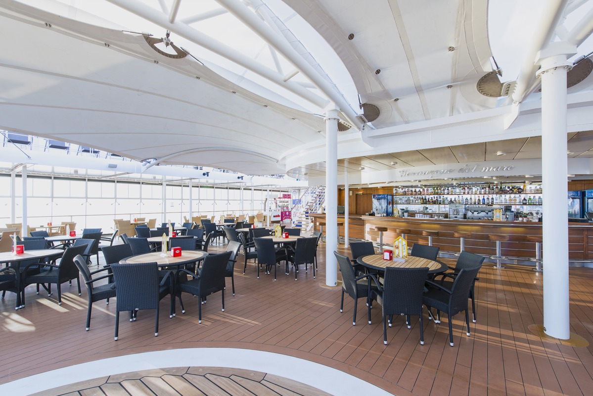 MSC Cruises MSC Lirica La Canzone 0.jpg