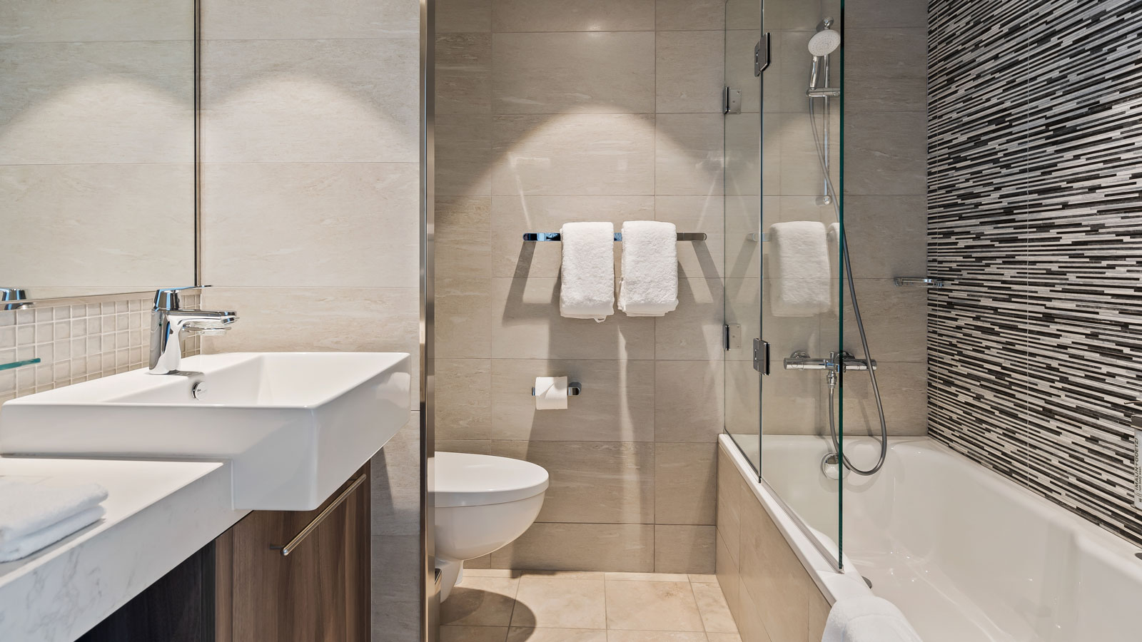 Crown Loft Suite