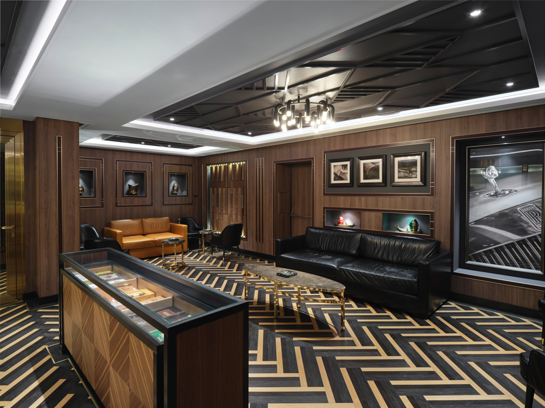 NCL Prima Cigar Lounge
