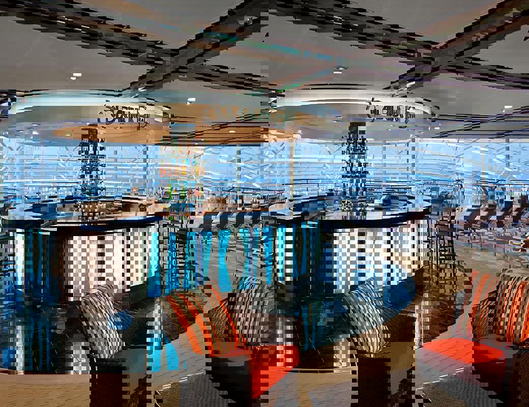 RCI Mariner of the Seas Solarium Bar.jpeg
