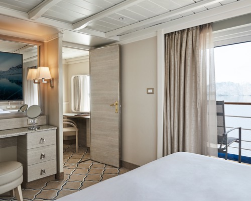 Silversea SILVER CLOUD Grand Suite 0.jpg