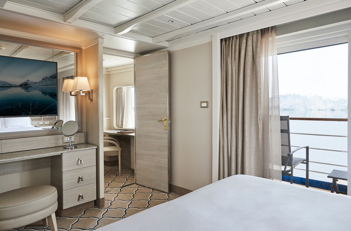 Silversea SILVER CLOUD Grand Suite 0.jpg