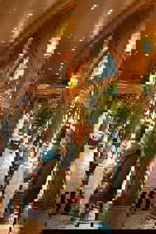 Princess Cruises Coral Class Interior Sabatinis.jpg