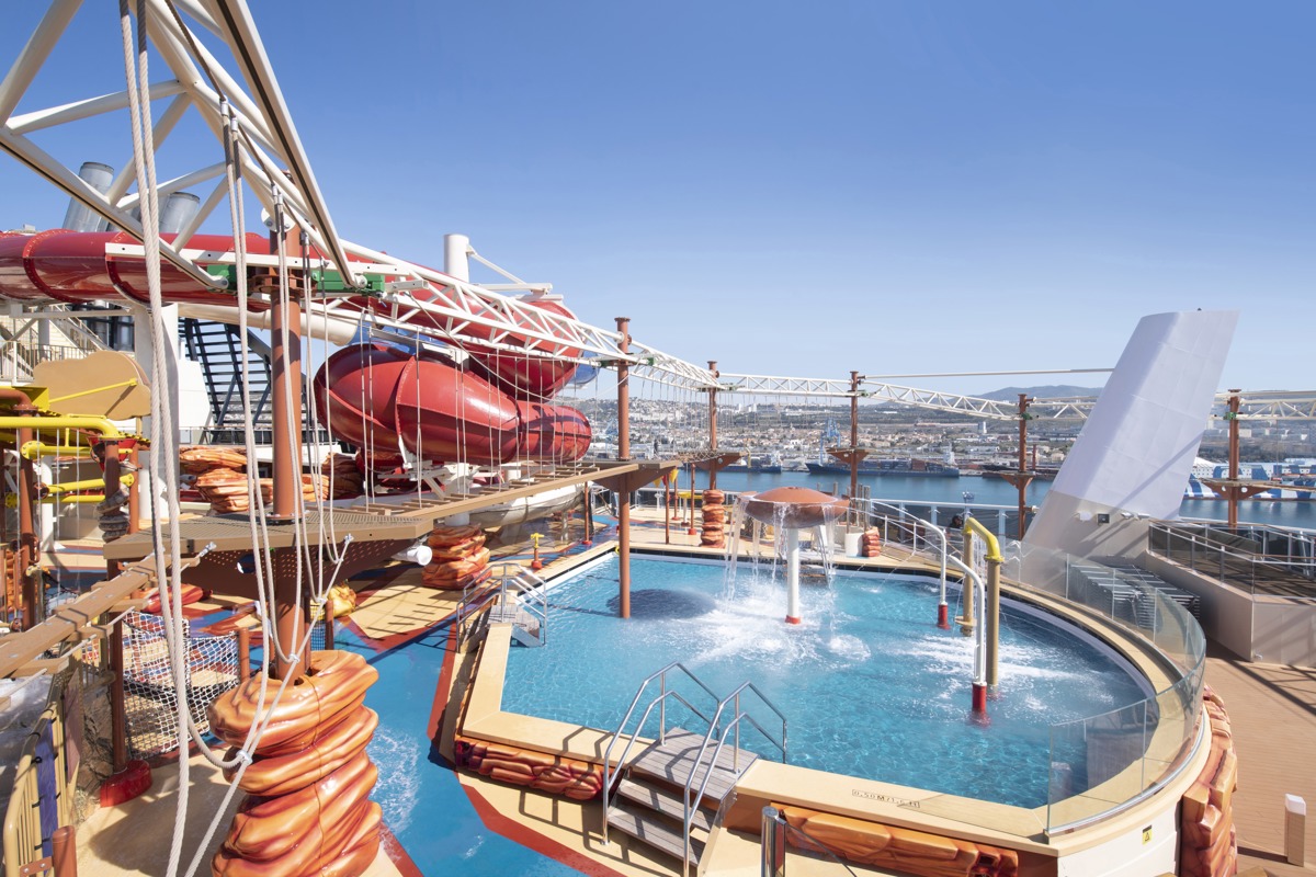 MSC Cruises MSC Belissima Arizona Aquapark 1.jpg