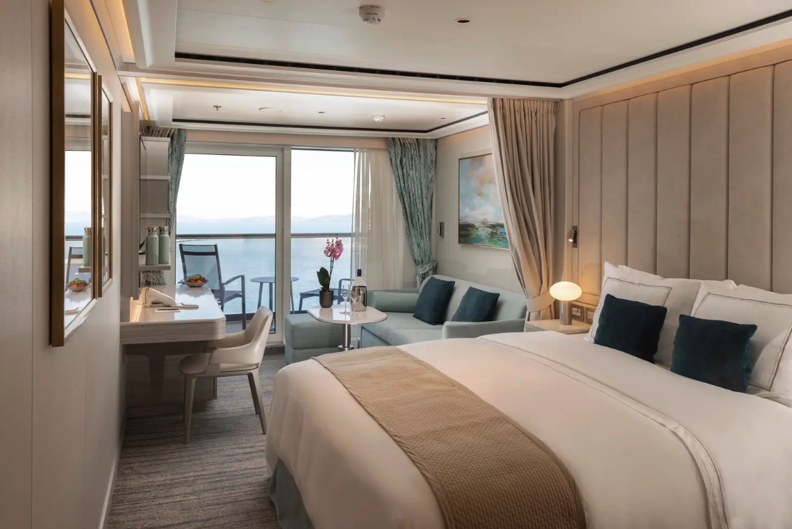 Deluxe Veranda Suite
