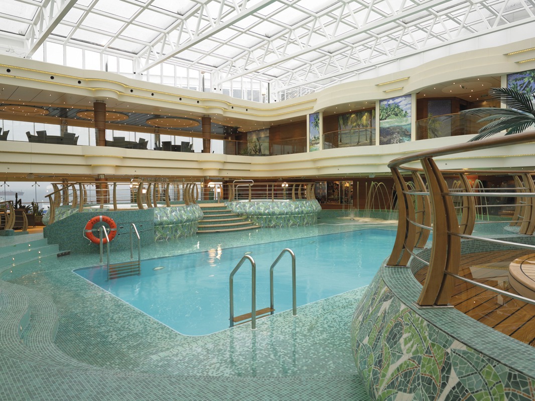MSC Cruises MSC Fantasia Pools 5.jpg