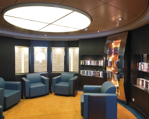 MSC Cruises MSC Fantasia Library 1.jpg