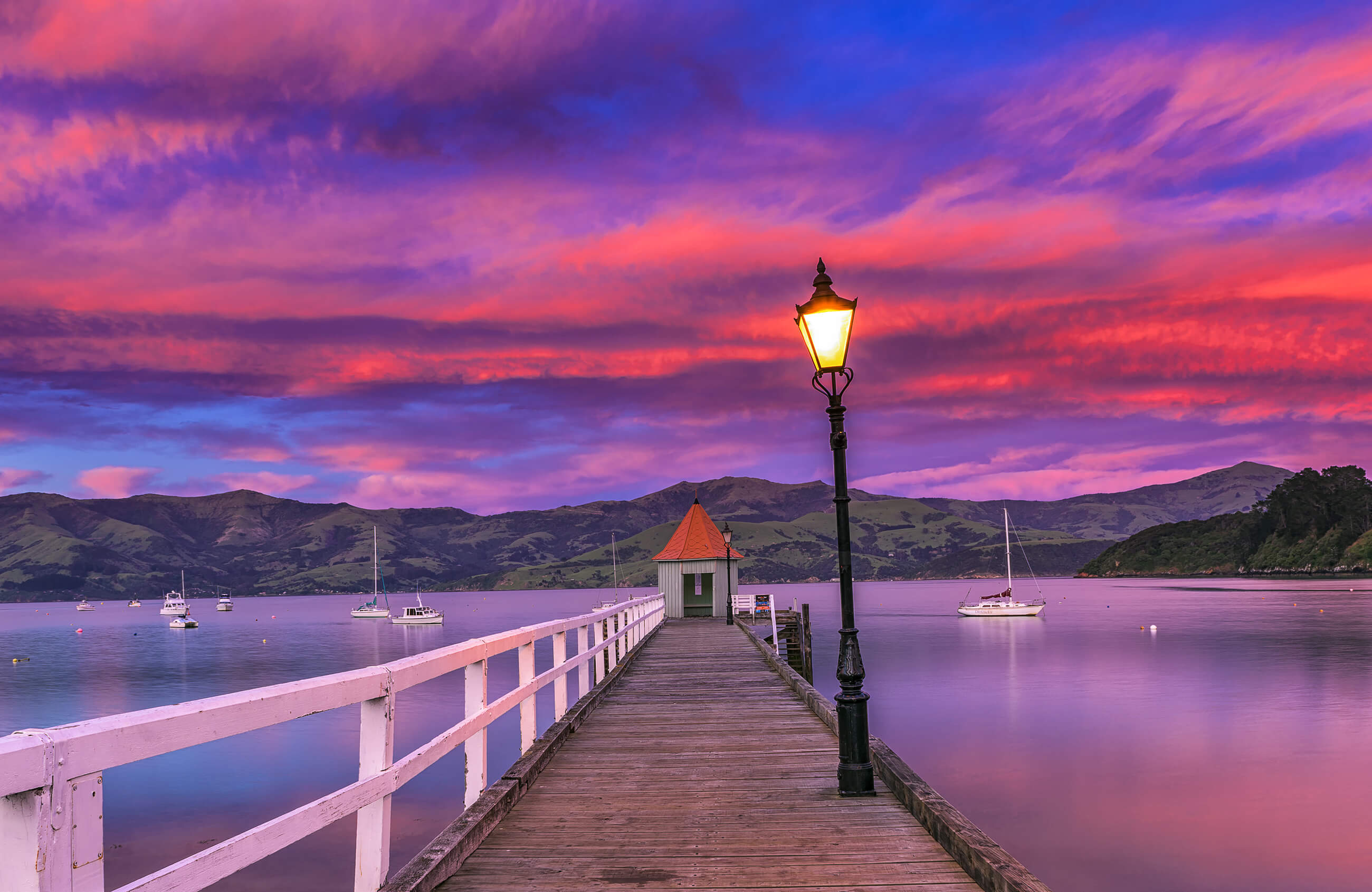 Akaroa Shutterstock 557154769