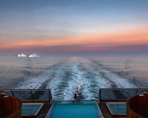 Seabourn Venture - Infinity Pool 2.jpg