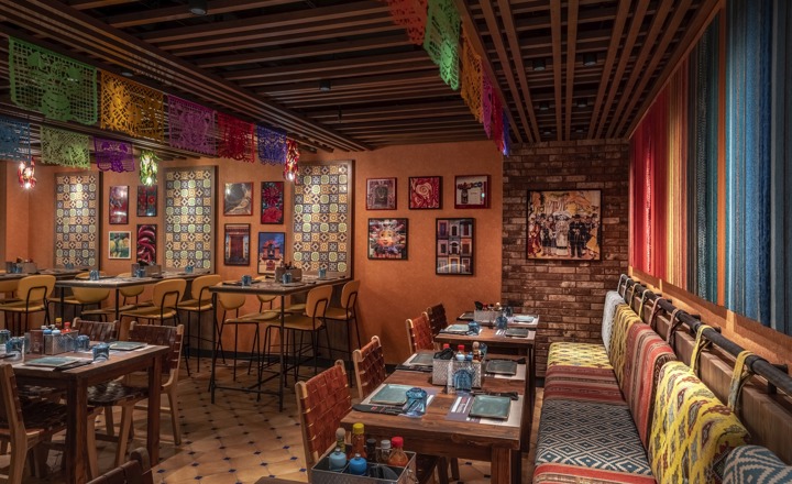 HOLA! Tacos & Cantina
