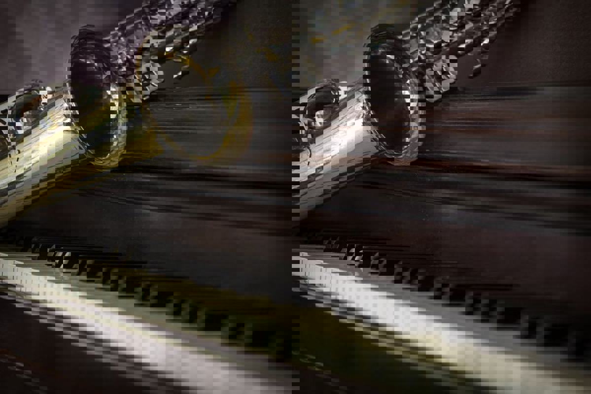 Azamara Pursuit - Performances 2.jpg