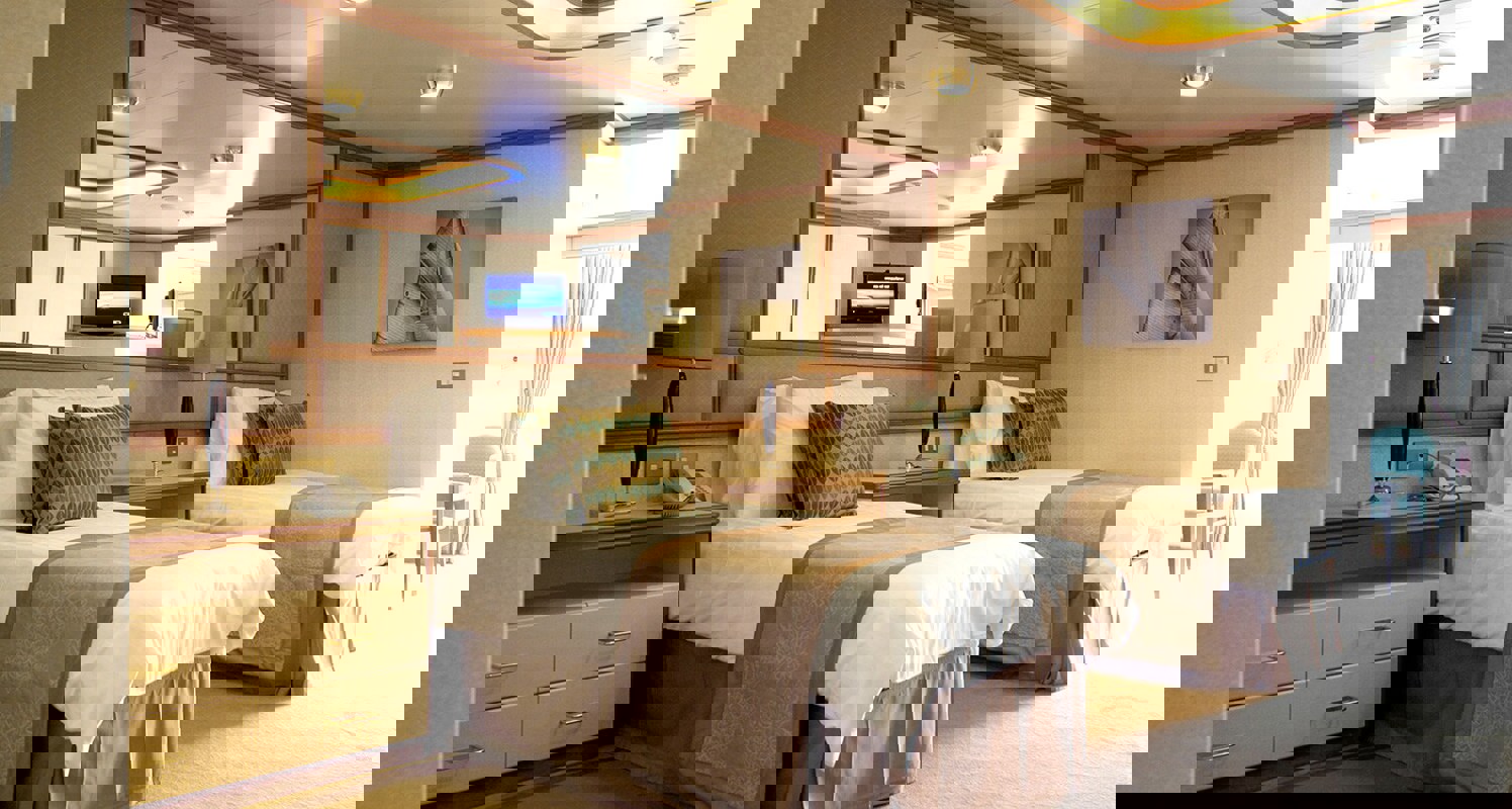 PO Cruises Azura Deluxe Balcony.jpg