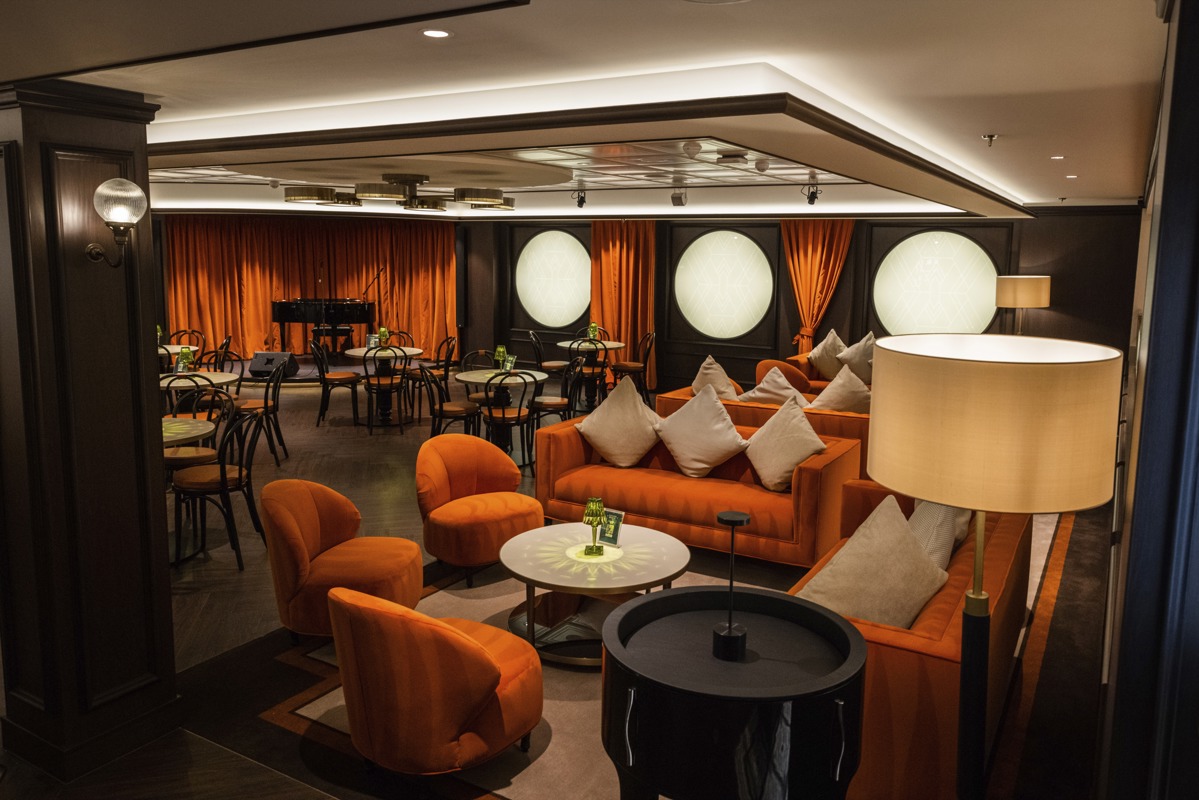 MSC Cruises MSC Virtuosa L'Atelier Bar & Art 11.jpg