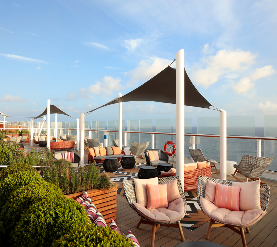 CEL SI Lawn Club Lounge