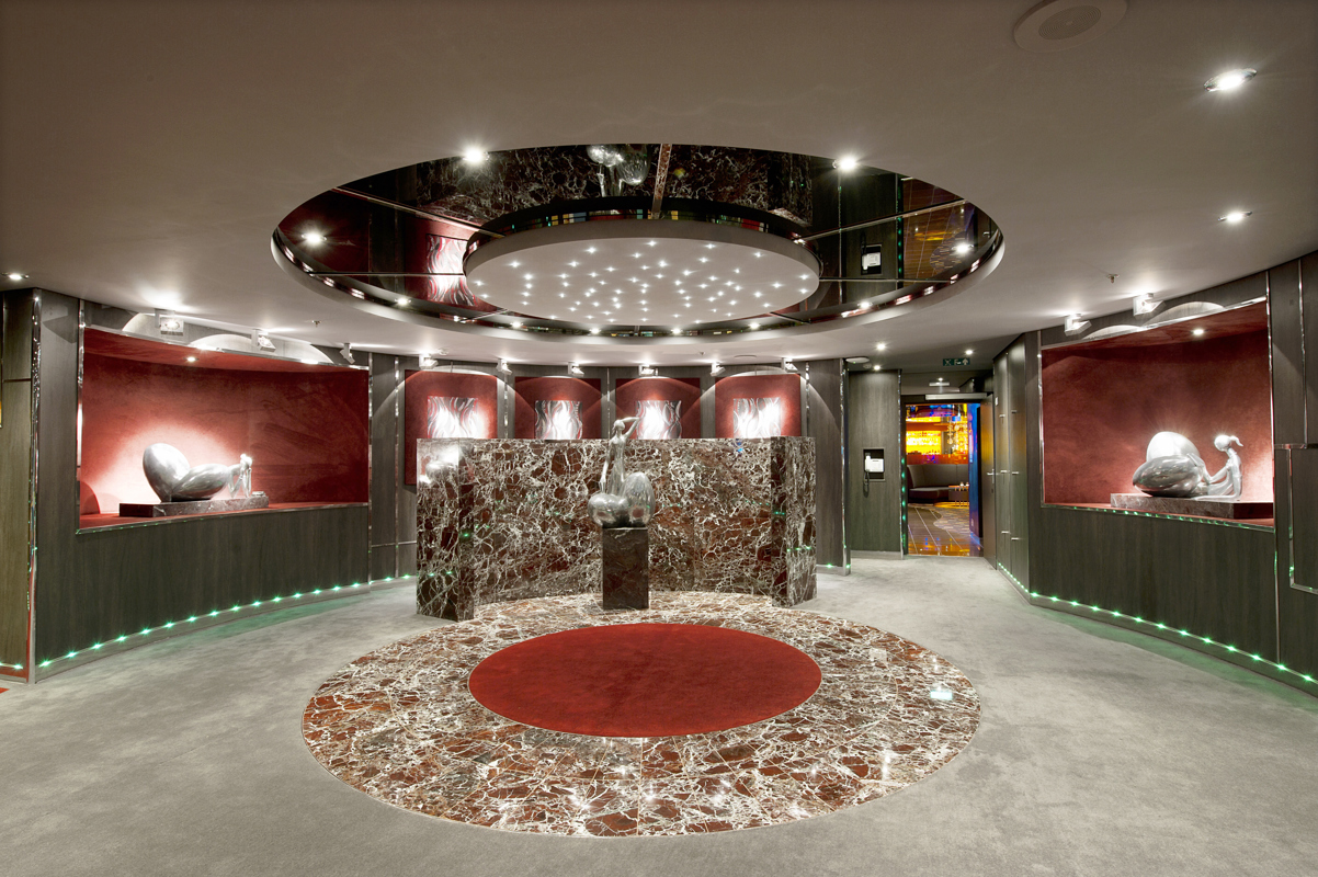 MSC Fantasia Class art gallery .jpg