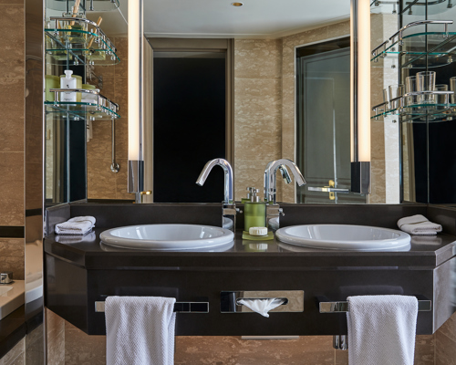 Silversea - Silver Shadow - Royal Suite 2.jpg