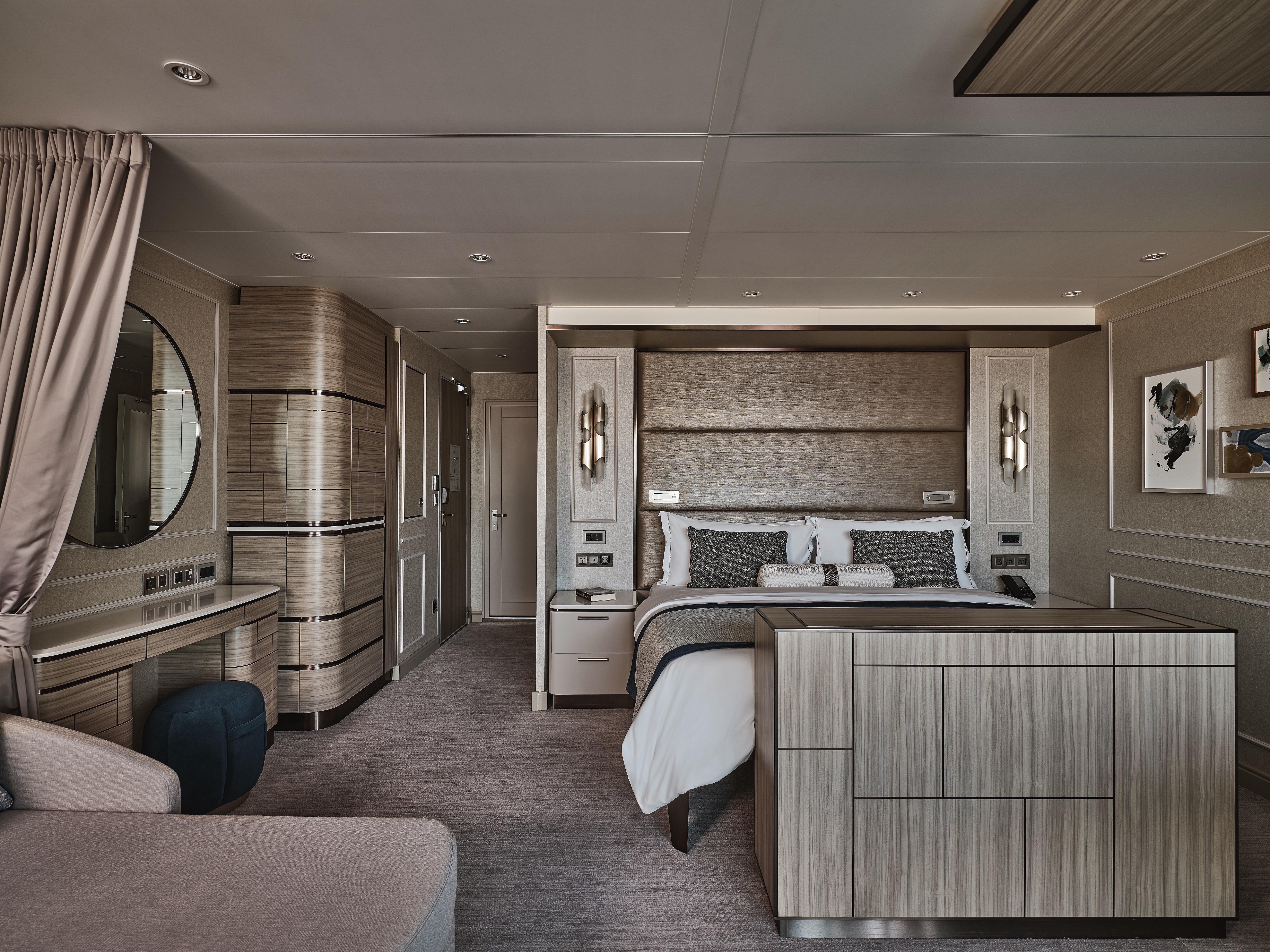 Silver Suite