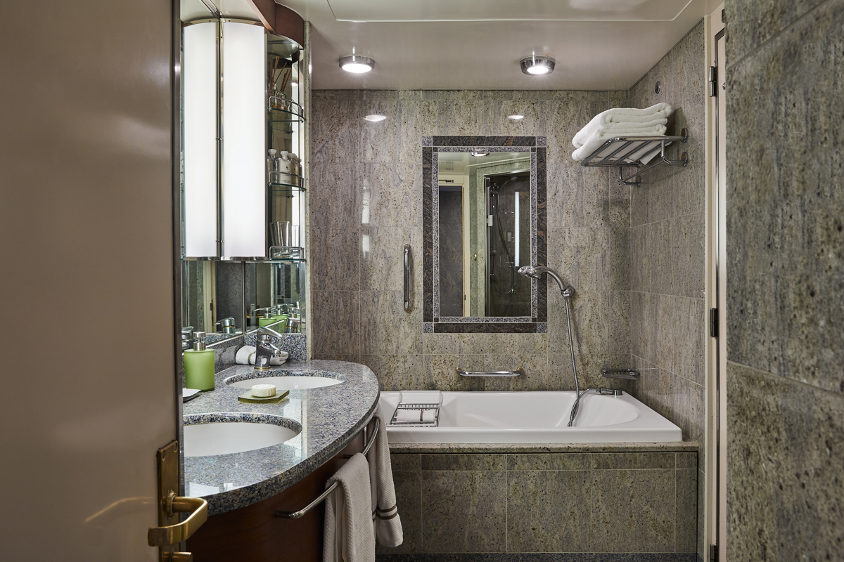 Silversea Cruises Silver Whisper Medallion Suite 2.jpg