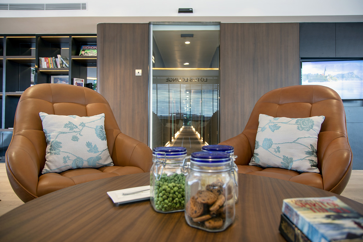 Emerald Waterways - Emerald Harmony - Lotus Lounge _4_.jpg