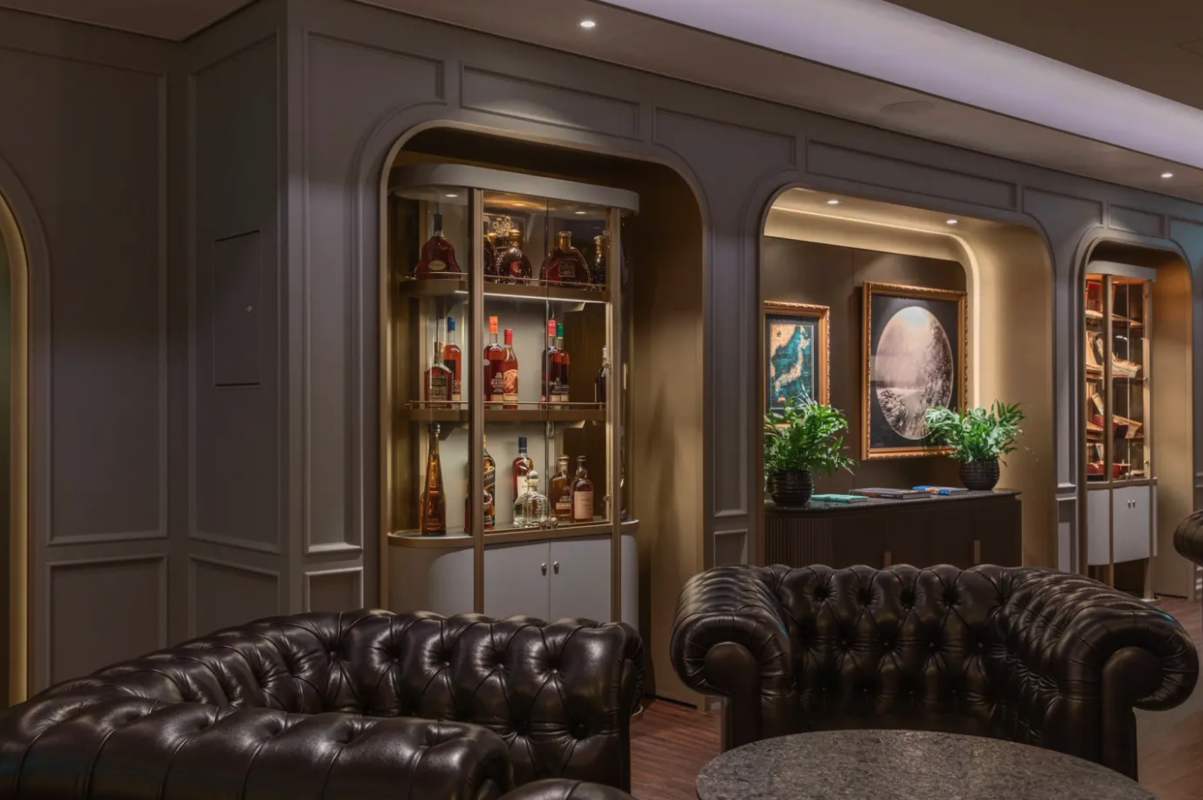 Silversea, Silver Nova Connoisseur's Corner 0.png