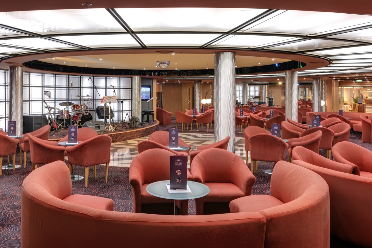 MSC Cruises MSC Armonia Bar del Duomo 1.jpg