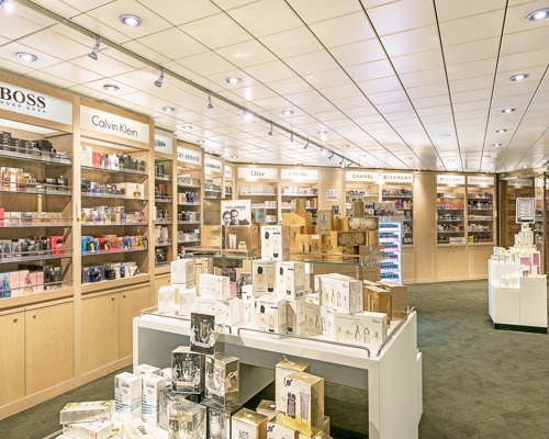 MSC Cruises MSC Sinfonia Mini Mall 1.jpg