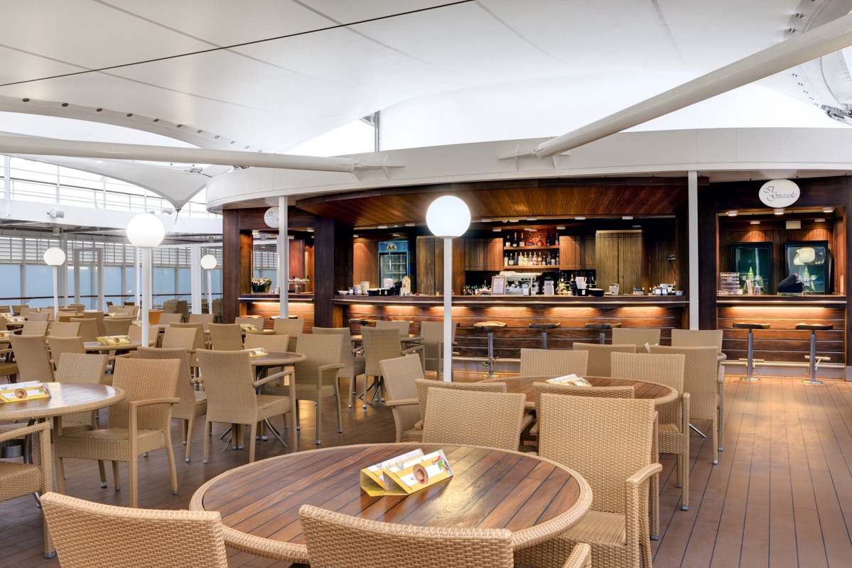 MSC Cruises MSC Armonia Il Girasole Outside Cafeteria 0.jpg