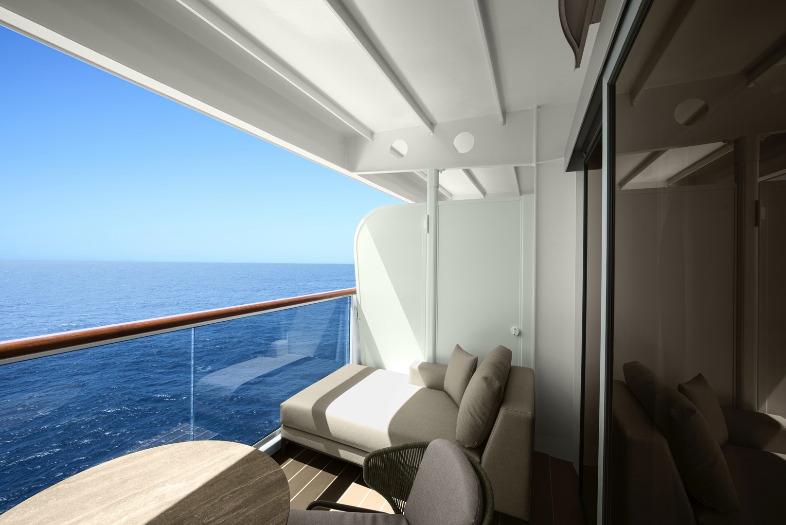 Ocean Grand Terrace Suite