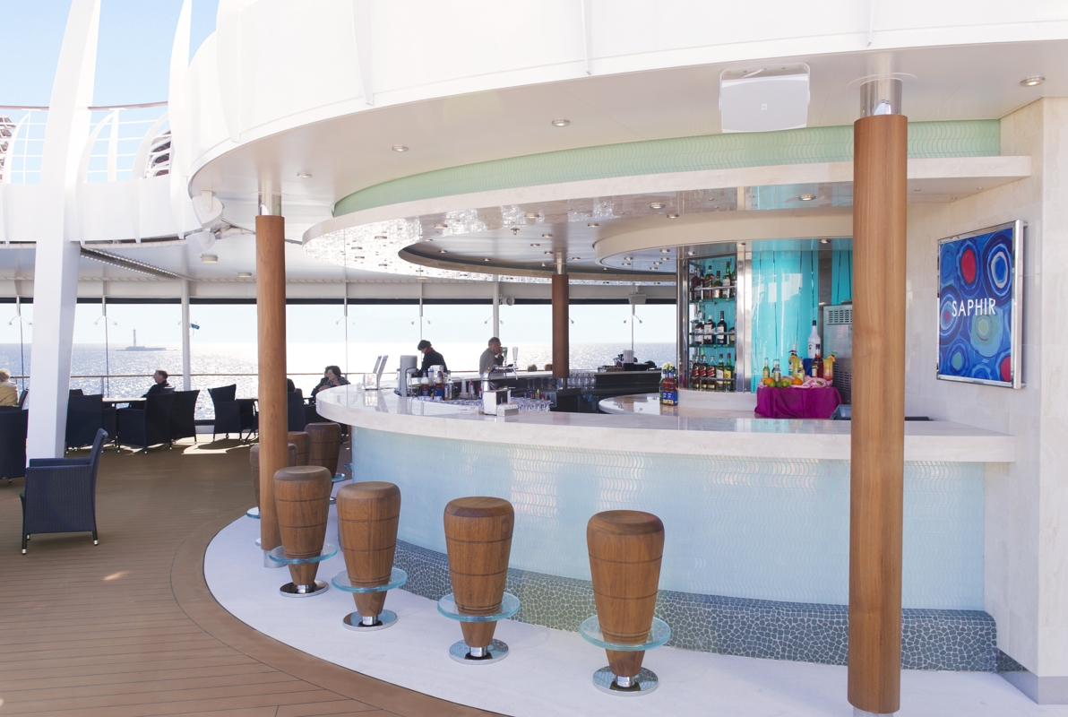 MSC Cruises MSC Preziosa Saphir Bar.jpg