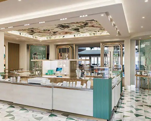 NCL Norwegian Prima Onboard Shopping 3.jpg