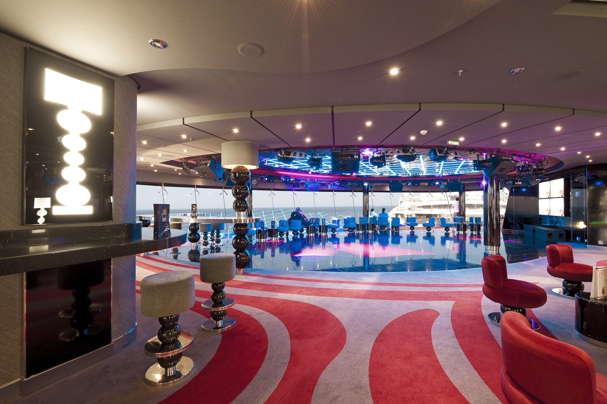 MSC Cruises MSC Divina Galaxy Disco 4.jpg