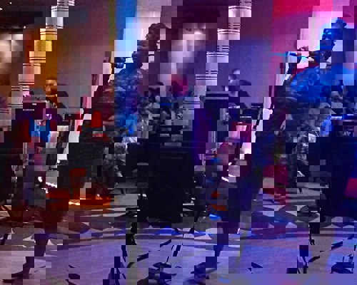 Carnival Cruise Line Ocean Plaza 2.jpg