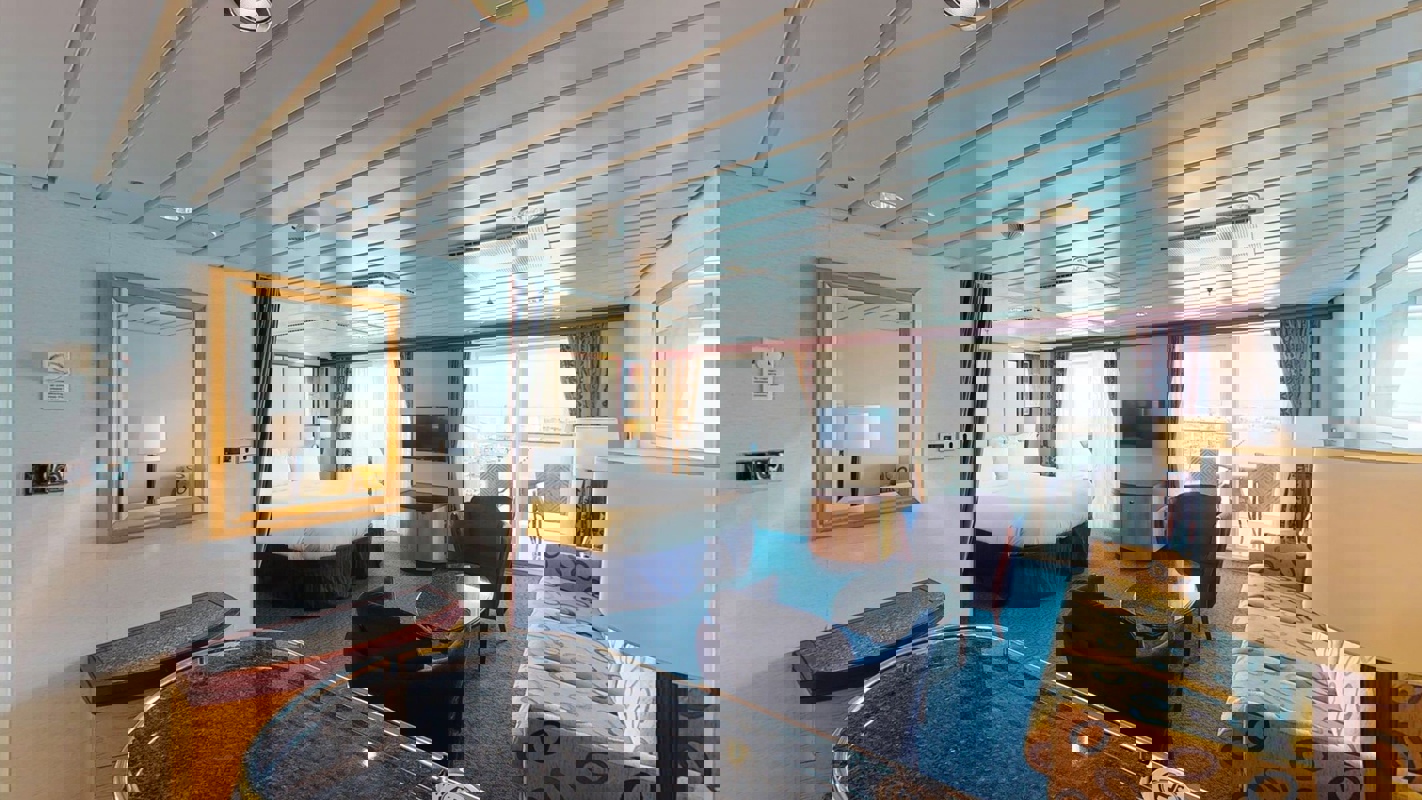 RCI, Independence of the Seas, Grand Suite 1 Bedroom.jpeg