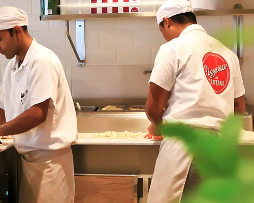 Carnival Cruise Line Pizzeria del Capitano 1.png