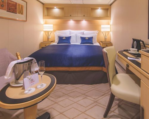 Cunard Queen Mary 2 Accommodation Standard Inside.jpg