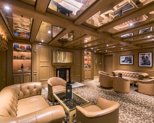 MSC Cruises MSC Sinfonia Ambassador Cigar Room 1.jpg