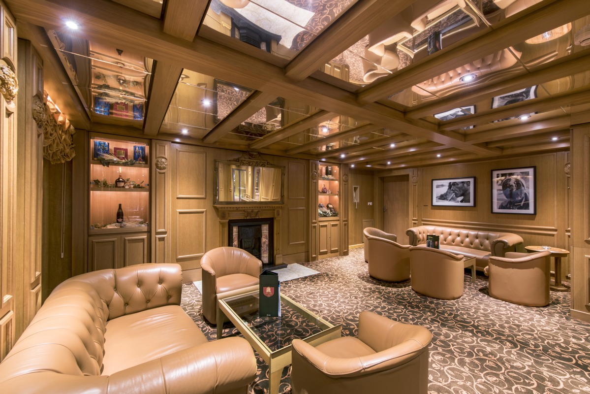 MSC Cruises MSC Sinfonia Ambassador Cigar Room 1.jpg