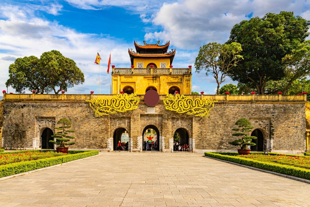 Shutterstock 2377187787 Hanoi Vietnam