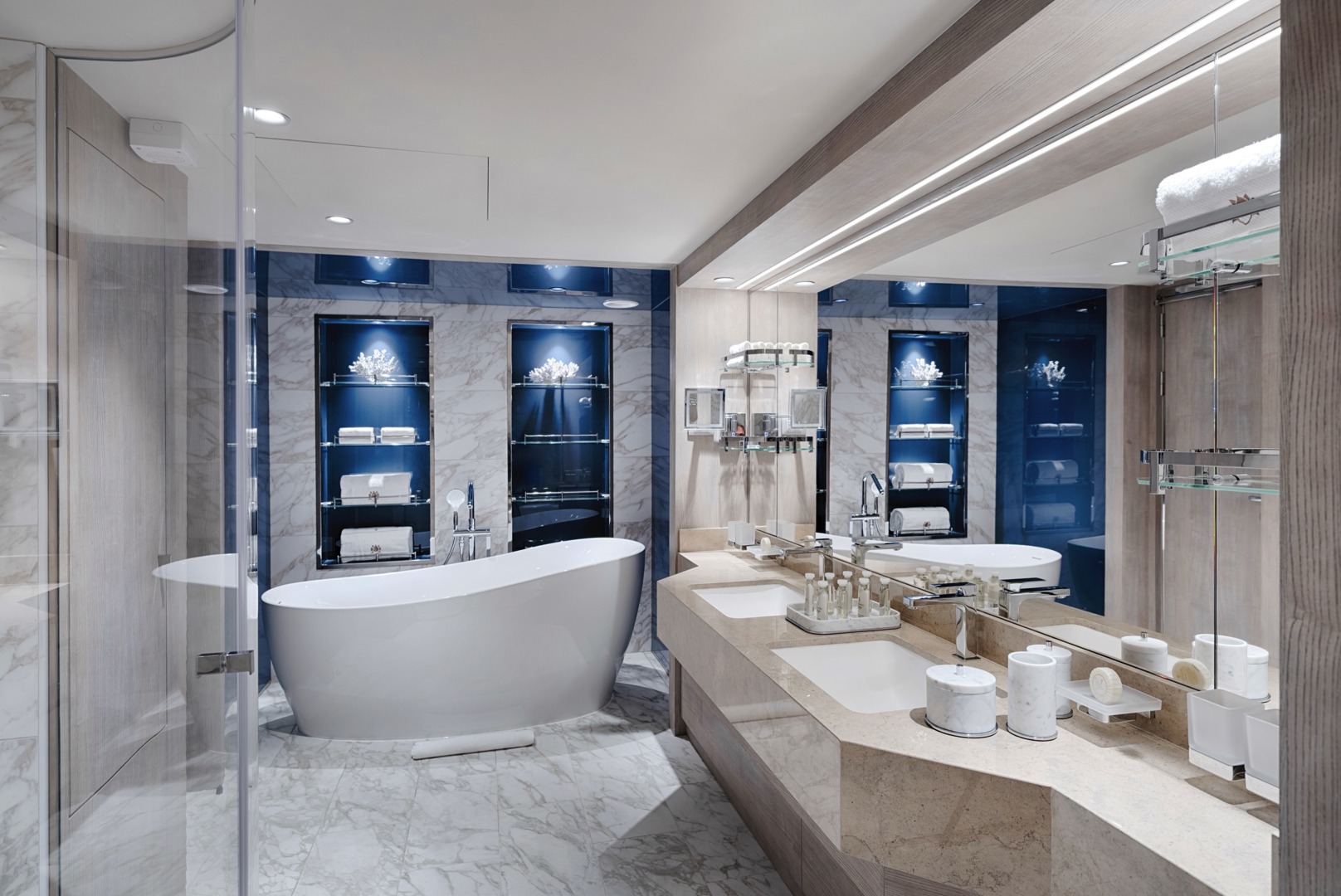 MSC Yacht Club Owner's Suite with Whirlpool Bath