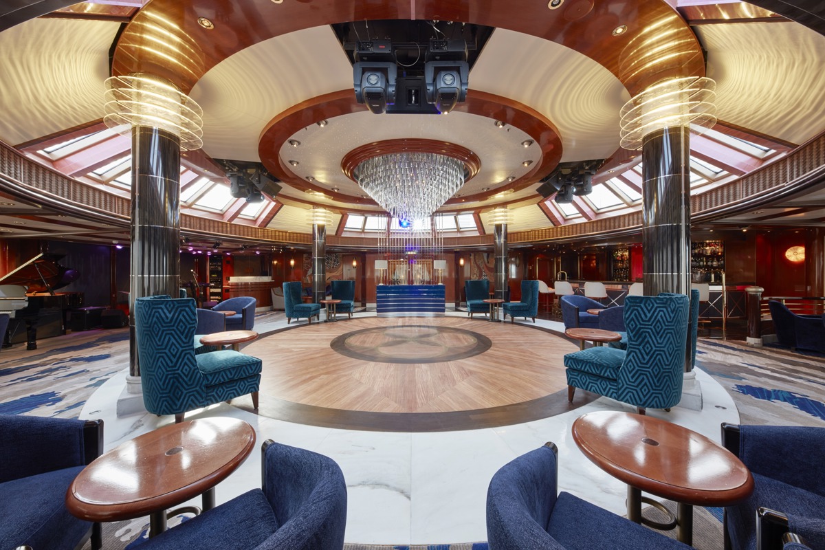 Cunard Cruise Line QV Yacht Club 0.jpg